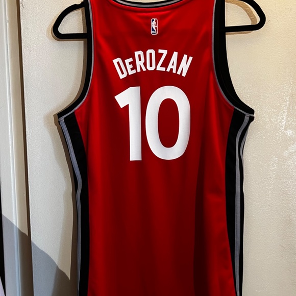 Adidas Raptors Jersey, 10 DeRozan, Women’s Large - Picture 2 of 6